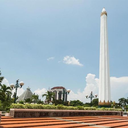 סוראבאיה Hotel Sulawesi Gorontalo מראה חיצוני תמונה