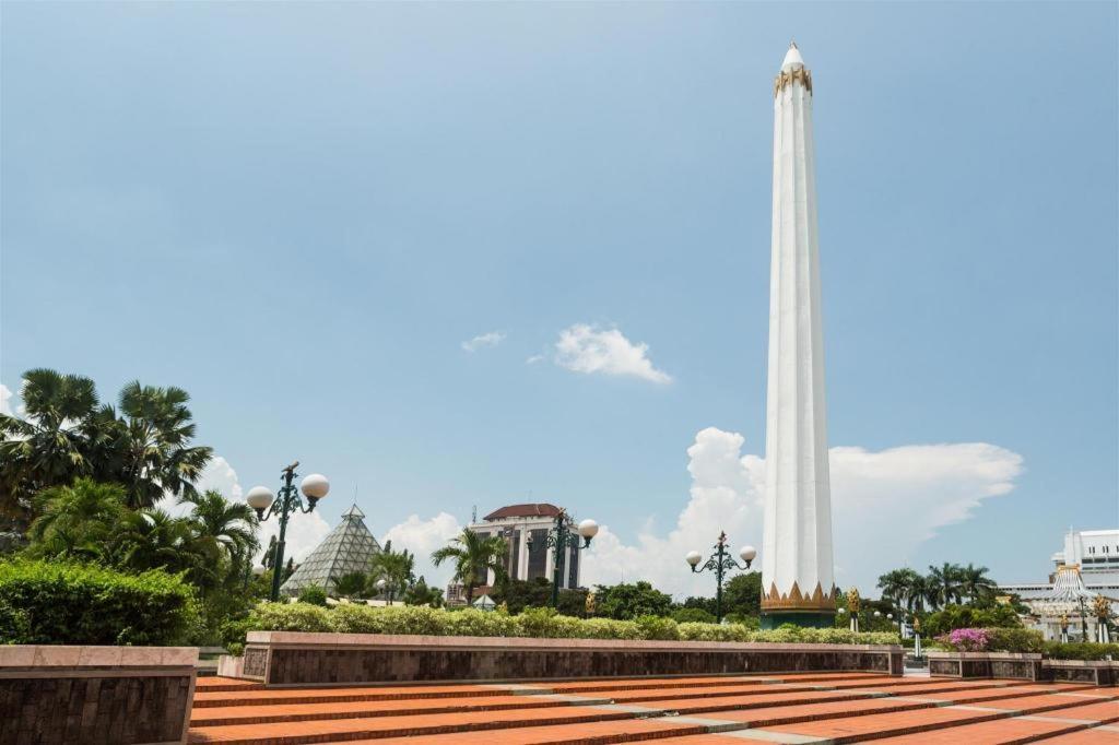 סוראבאיה Hotel Sulawesi Gorontalo מראה חיצוני תמונה