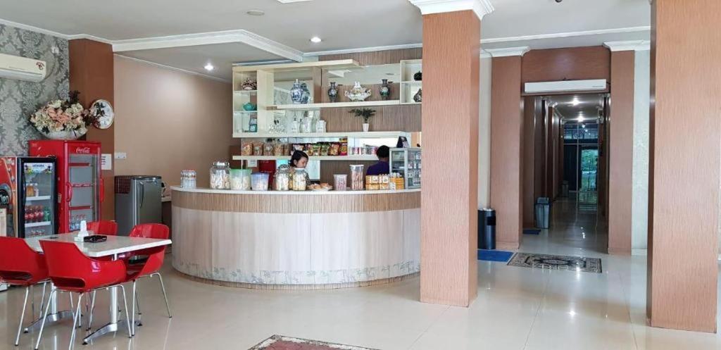 סוראבאיה Hotel Sulawesi Gorontalo מראה חיצוני תמונה